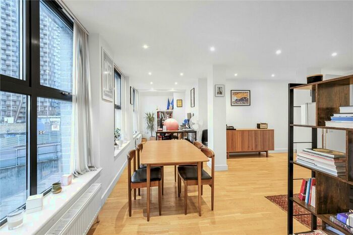 1 Bedroom Apartment To Rent In Holywell Lane, Shoreditch, London, EC2A