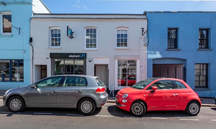 3 Bedroom Flat To Rent In Princess Victoria Street, Bristol, BS8