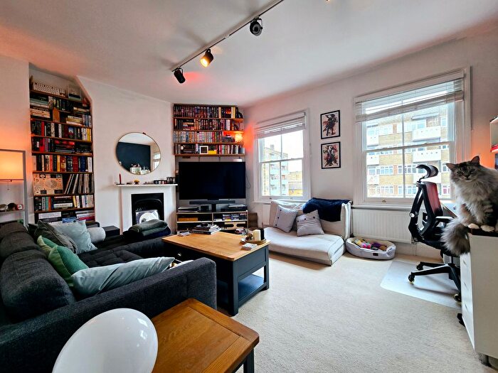 1 Bedroom Flat To Rent In Southwark Bridge Road, Borough, SE1