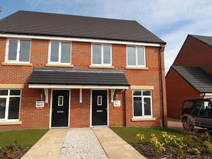 3 Bedroom Semi-Detached House To Rent In Langwith Junction, Mansfield, NG20