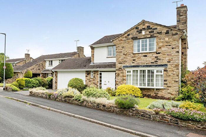 3 Bedroom Detached House For Sale In Wentworth Gate, Wetherby, West Yorkshire, LS22