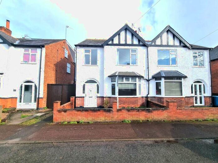 3 Bedroom Semi-Detached House To Rent In Julian Road, West Bridgford, Nottingham, Nottinghamshire, NG2