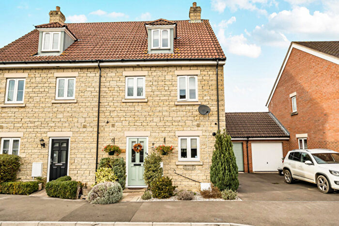 4 Bedroom Semi-Detached House For Sale In Linnet Lane, Melksham, SN12