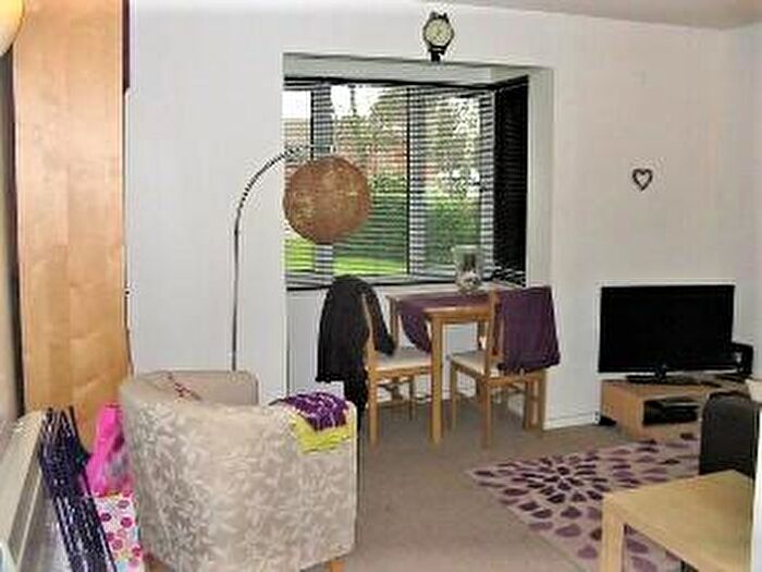 1 Bedroom Flat To Rent In Bradman Row, HA8