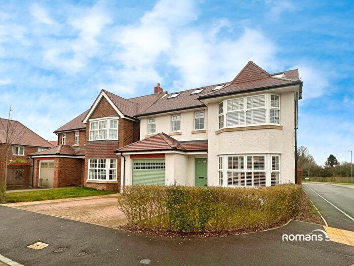 5 Bedroom Detached House For Sale In Runcie Crescent, Basingstoke, Hampshire, RG23