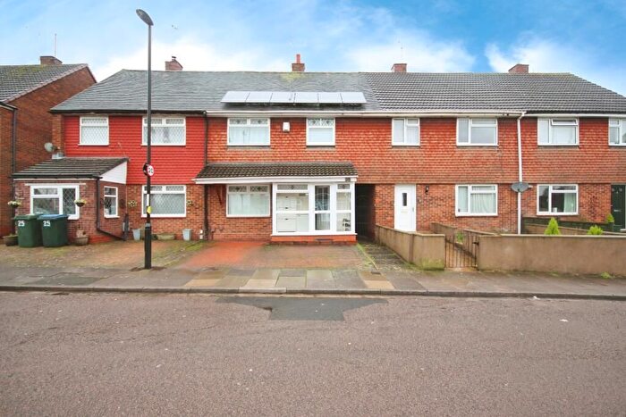 3 Bedroom Terraced House To Rent In Heddle Grove, Coventry, CV6