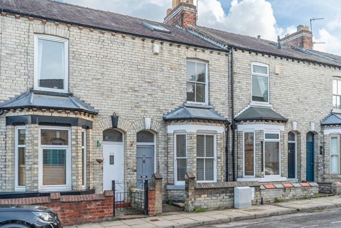 3 Bedroom Terraced House For Sale In Russell Street, York, YO23