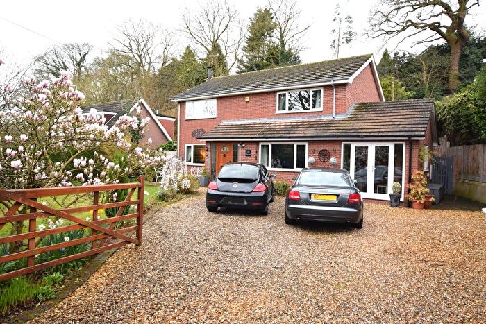 4 Bedroom Detached House For Sale In Buntingsdale Road, Market Drayton, Shropshire, TF9