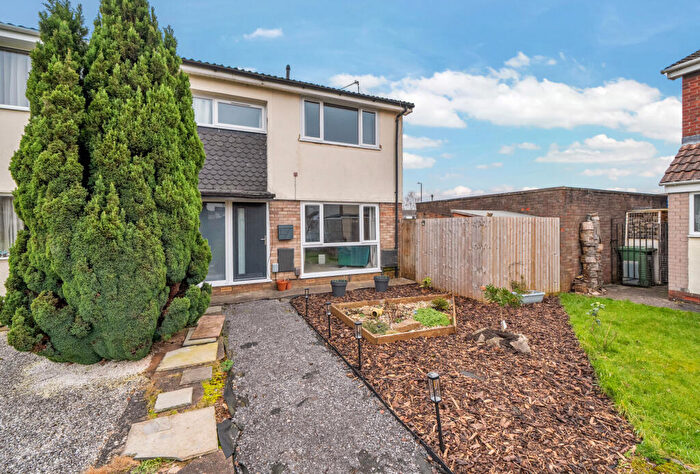 3 Bedroom End Of Terrace House For Sale In Prestbury, Yate, Bristol, BS37