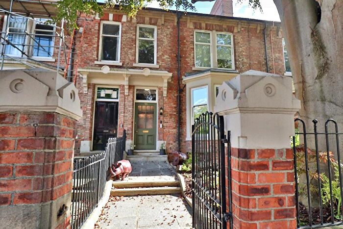 5 Bedroom Terraced House For Sale In Stanhope Road South, Darlington, DL3
