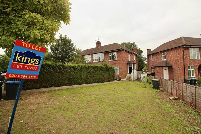 2 Bedroom Maisonette To Rent In Myddelton Avenue, Enfield, EN1