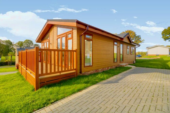 2 Bedroom Mobile/park Home For Sale In Biddenden, Ashford, TN27