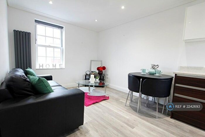 2 Bedroom Flat To Rent In Oxford Road, Reading, RG1