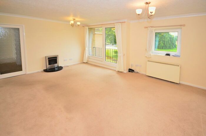 2 Bedroom Flat To Rent In Queensway, Newcastle-Under-Lyme, ST5