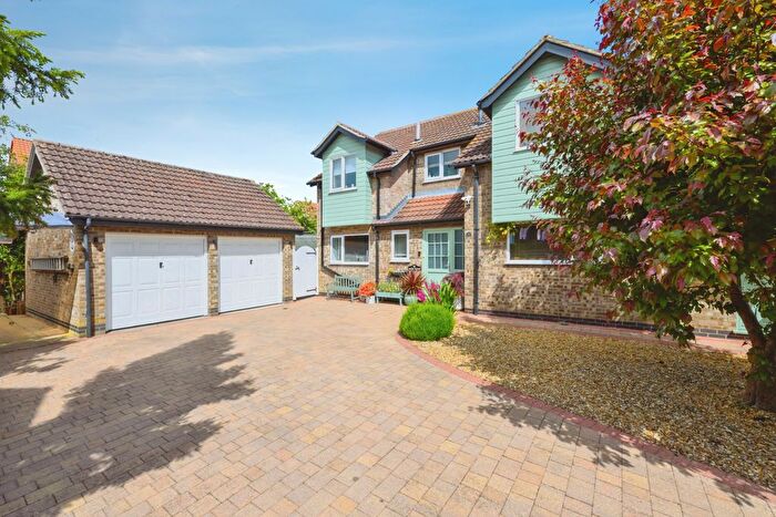 5 Bedroom Detached House For Sale In Williams Close, Peterborough, PE6