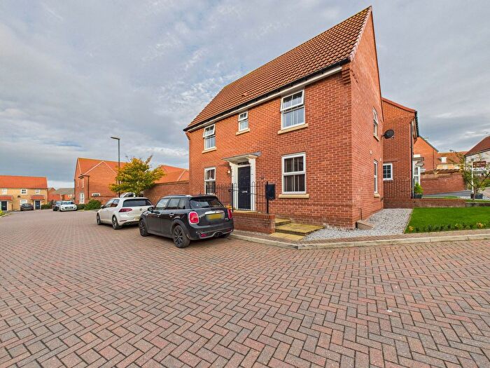 3 Bedroom Detached House For Sale In Nightingale Drive, Whitby, YO22