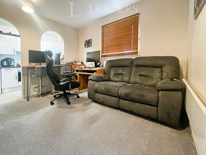 1 Bedroom End Of Terrace House To Rent In Blackswan Close, Pease Pottage, RH11