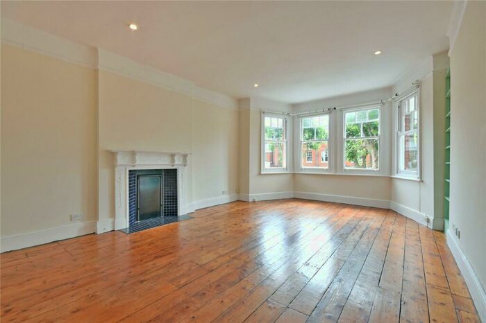 1 Bedroom Flat To Rent In Dartmouth Road, Mapesbury, NW2
