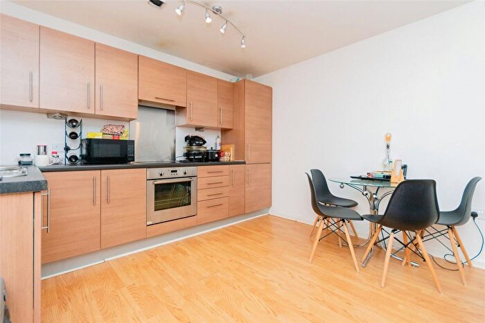 2 Bedroom Flat To Rent In The Boulevard, Manchester, M20