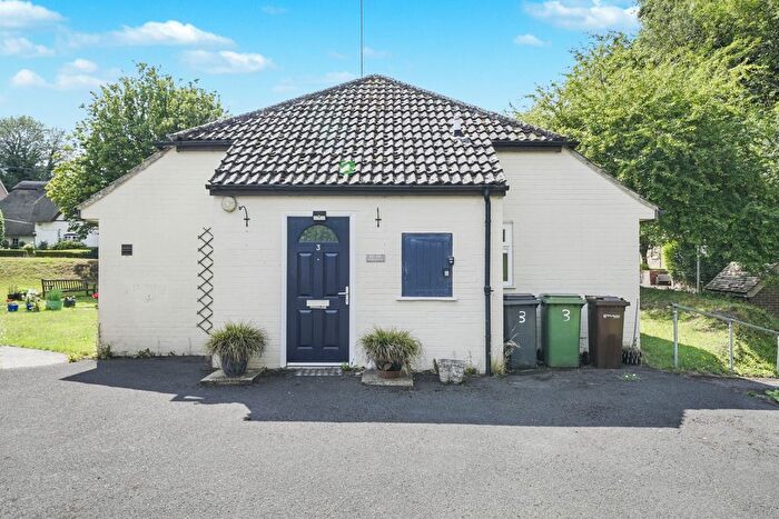 2 Bedroom Bungalow For Sale In Micheldever, Winchester, SO21