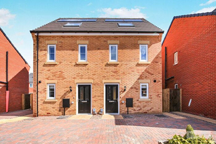 3 Bedroom Property To Rent In Vermuyden Way, Chatteris, PE16
