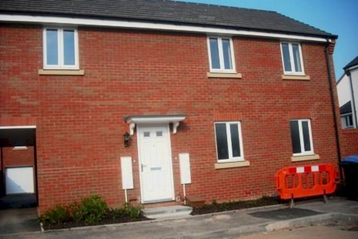 1 Bedroom Flat To Rent In Gibraltar Close, Stoke, Coventry, CV3