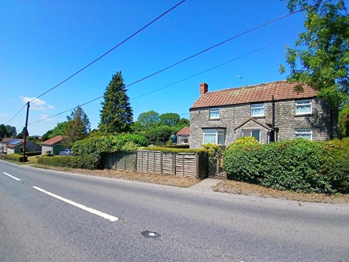 4 Bedroom Detached House For Sale In Whitstone Hill, Pilton, BA4