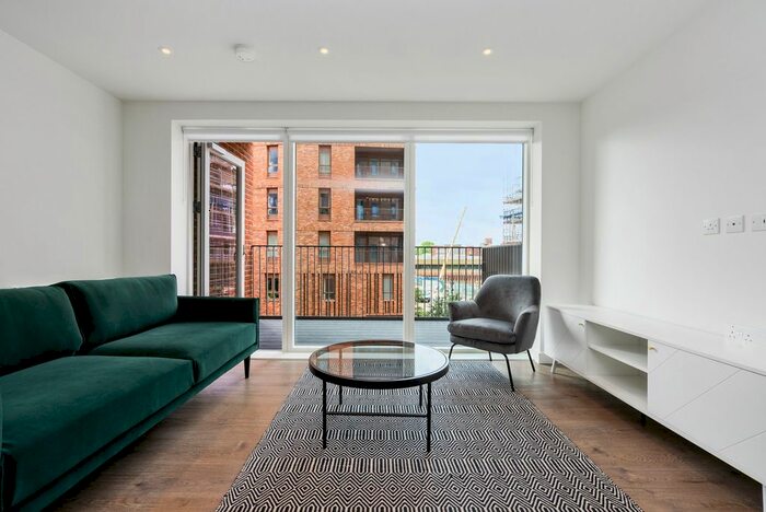 1 Bedroom Flat To Rent In Blenheim Mansions, Clarendon, N8