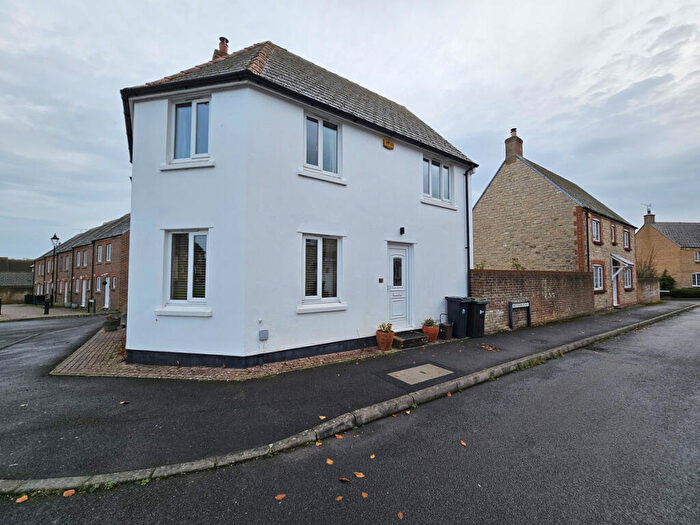 3 Bedroom Semi Detached House To Rent In Moynton Road, Dorchester, DT1