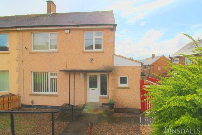 3 Bedroom Semi-Detached House To Rent In Ormonde Drive, Allerton, BD15