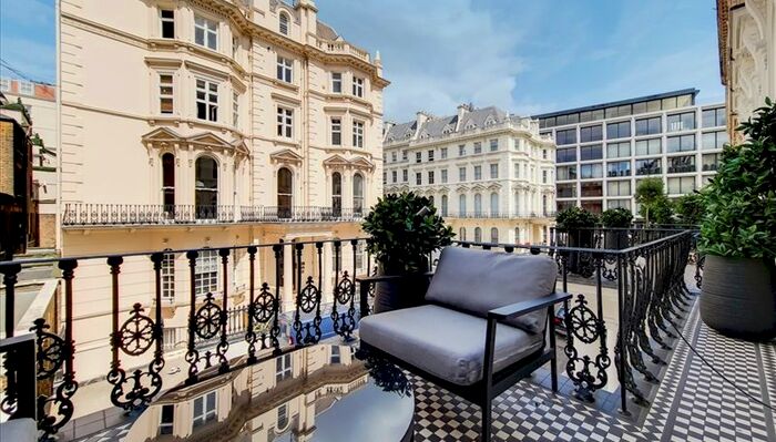 2 Bedroom Flat To Rent In Prince Of Wales Terrace, London, W8