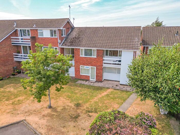 2 Bedroom Flat For Sale In Coniston Way, Nuneaton, CV11