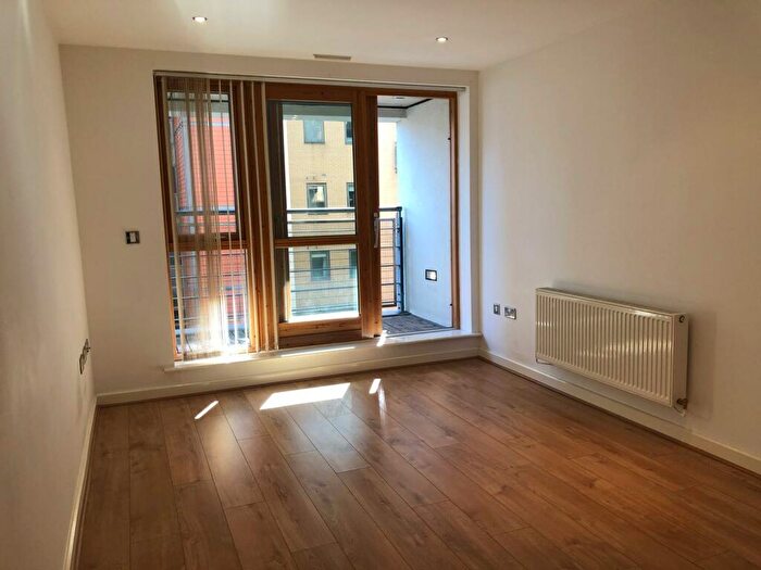 1 Bedroom Flat To Rent In Regents Quay, Brewery Wharf, Leeds, LS10