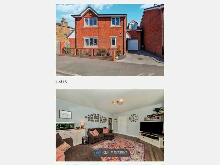 4 Bedroom Detached House To Rent In Dewsbury Road, Osset, WF5