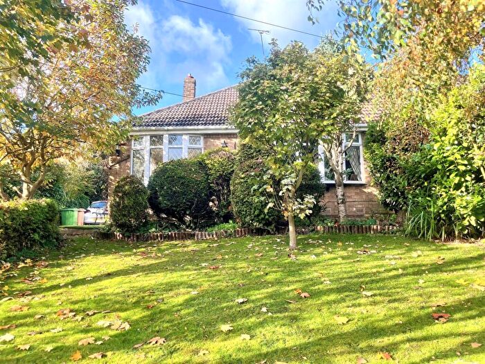 2 Bedroom Semi-Detached Bungalow For Sale In Riplingham Road, Skidby, HU16