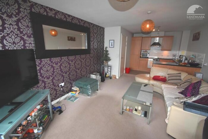 1 Bedroom Flat To Rent In Prince Regent Court, Hounslow TW3