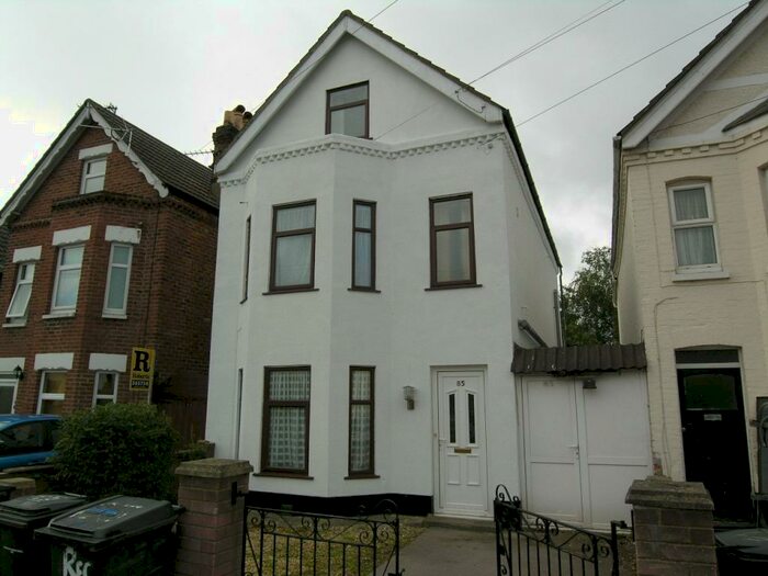 7 Bedroom House To Rent In Bedroom Detached House In Charminster, BH8