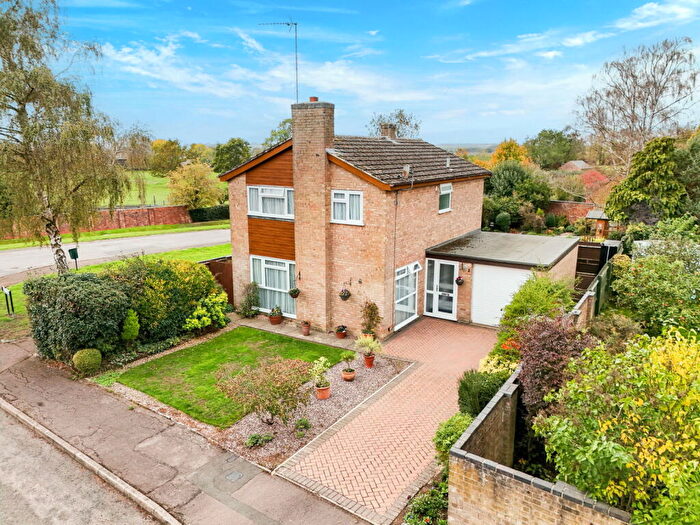 4 Bedroom Detached House For Sale In The Paddock, Lower Boddington, Northamptonshire, NN11