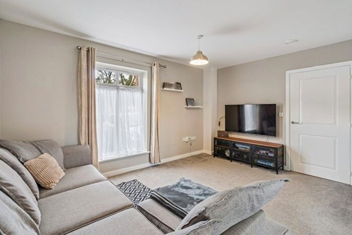 2 Bedroom Flat For Sale In Old Saw Mill Place, Amersham, HP6