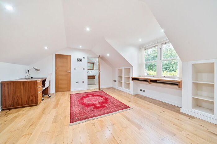 5 Bedroom Detached House For Sale In Mountview Road, Esher, KT10