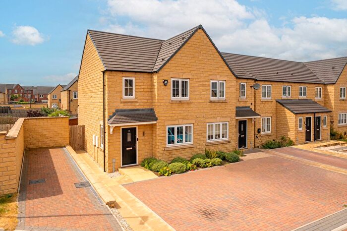 3 Bedroom Semi-Detached House For Sale In Buttersyke Way, Pannal, HG3