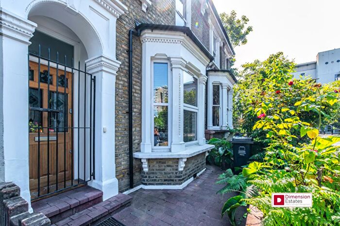 3 Bedroom Terraced House For Sale In Charnock Road, Lower Clapton, Hackney, London, E5