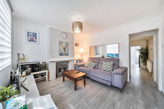 2 Bedroom Terraced House For Sale In Sumner Road, West Croydon, Croydon, CR0