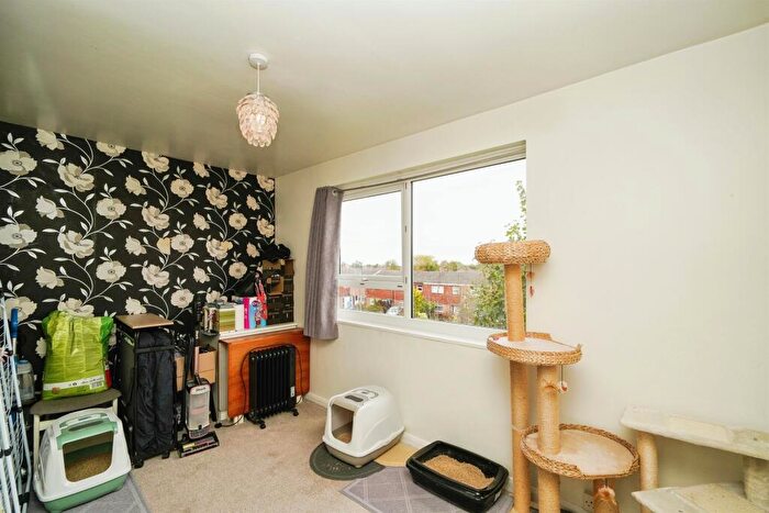 2 Bedroom Flat For Sale In Cherrytree Road, Wirral, CH46