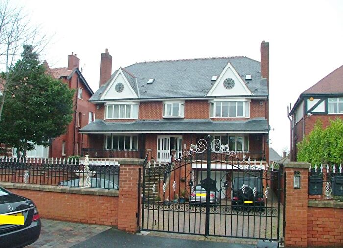 3 Bedroom Flat To Rent In Grosvenor Road, Birkdale, Southport, PR8