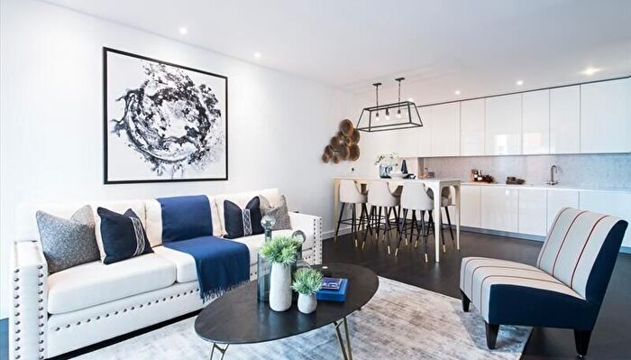 3 Bedroom Flat To Rent In Charles Clowes Walk, London, SW11