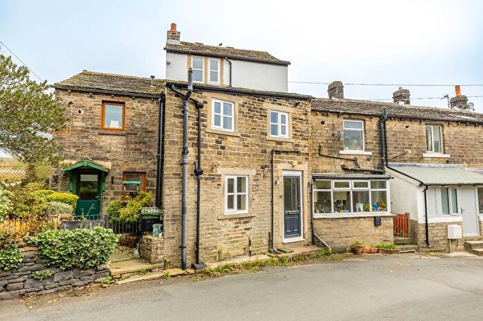 2 Bedroom Terraced House To Rent In Dobb Top Road, Holmbridge, Holmfirth, HD9