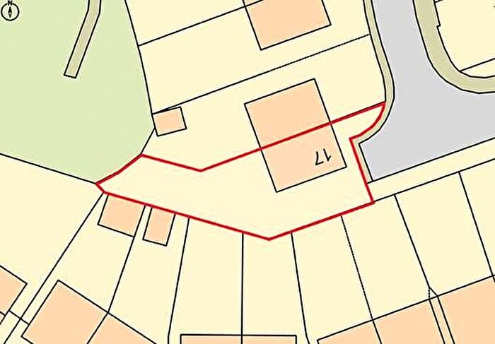 2 Bedroom Semi-Detached House For Sale In Poolside Close, Banbury, OX16