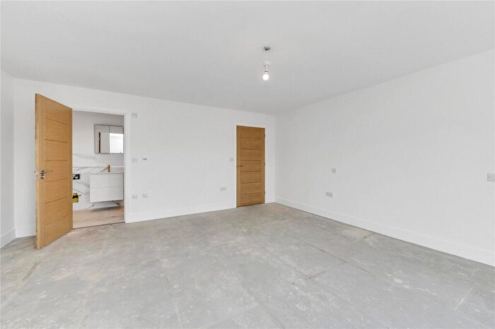 4 Bedroom Detached House For Sale In Old Coopers Yard, Aslacton, Norwich, Norfolk, NR15