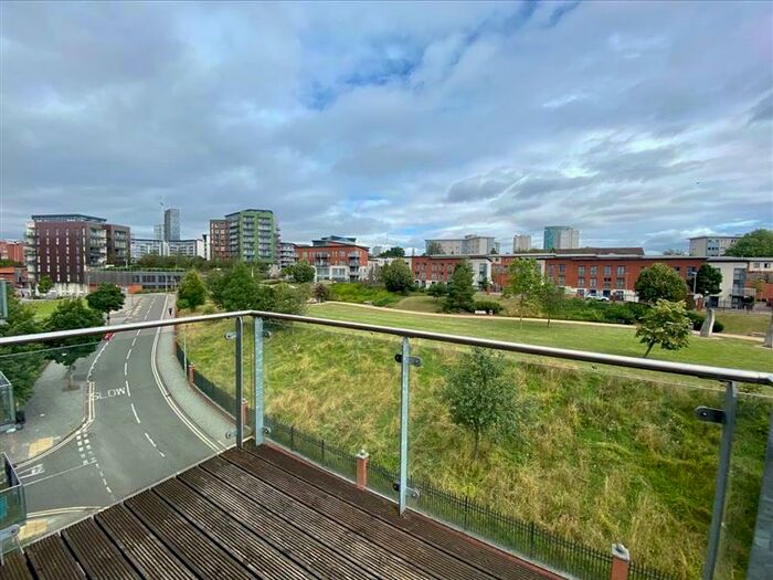 2 Bedroom Apartment To Rent In Bell Barn Road, Park Central, Birmingham, B15